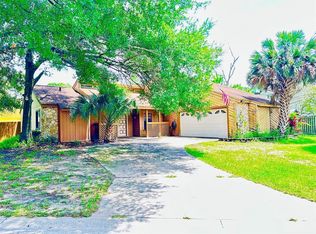 1777 Sun Ridge Dr, Apopka, FL 32703
