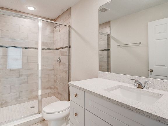 3rd image of 829 E Wildmere Ave #845-102