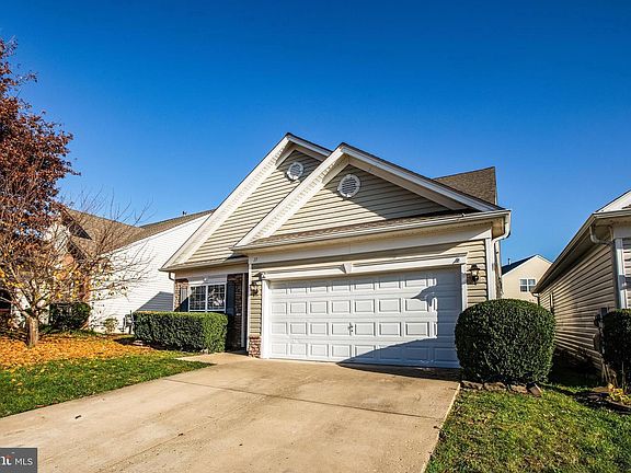 4th image of 17 Goose Creek Cir
