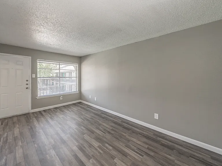 Chapel Creek Apartments — Photo 34