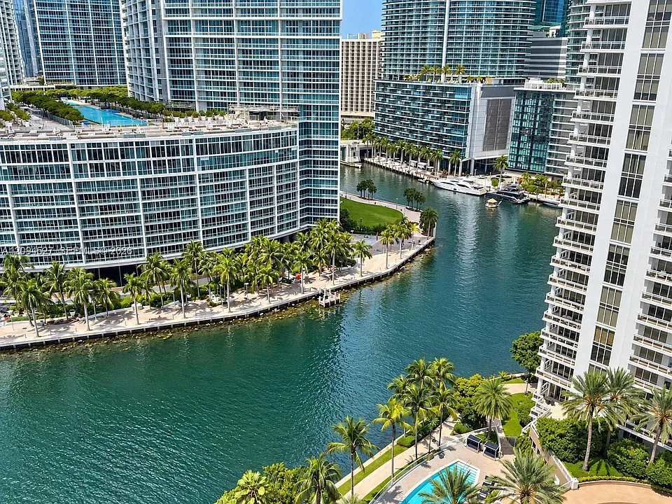801 Brickell Key Blvd #2108