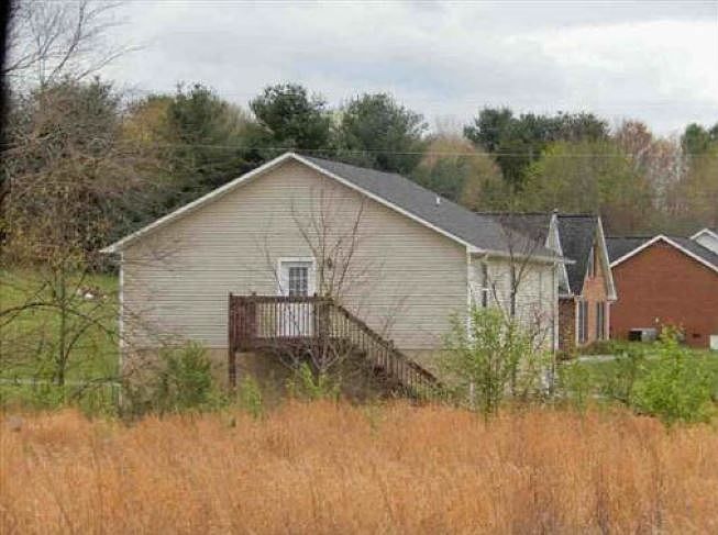 2nd image of 548 Academy Dr