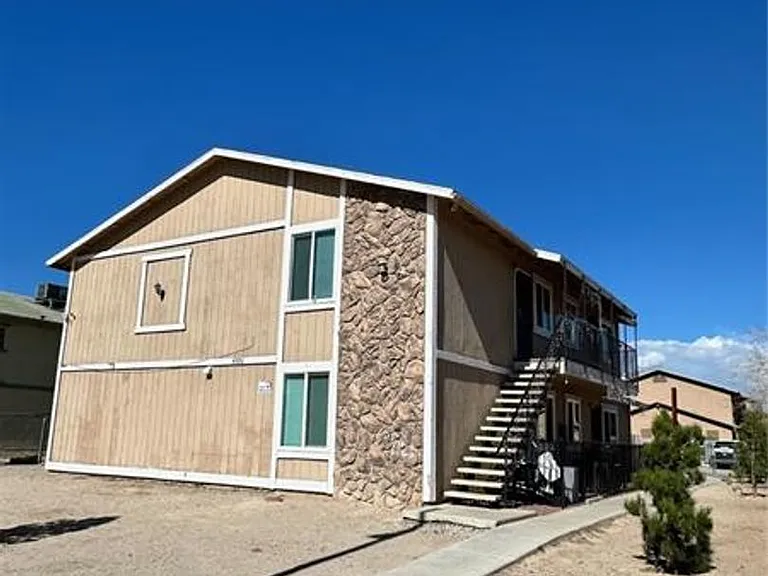 4920 Stanley Ave — Photo 13