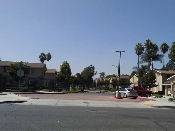 380-386 W Jackson St #2, Rialto, CA 92376