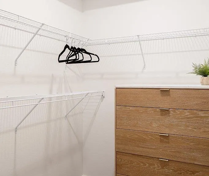 Walk-In Close | 2-Bedroom