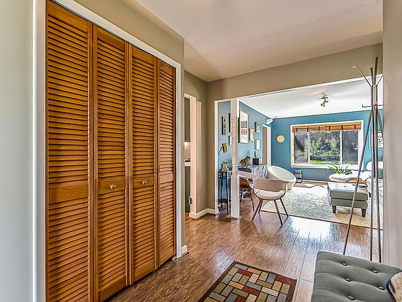 3rd image of 88 Carriage Way