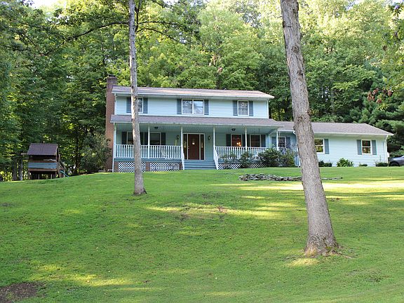 13 Conifer Drive, Bridgeport