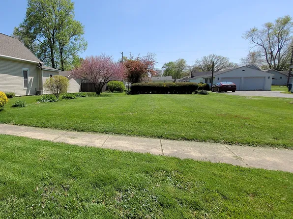 406 E 8th St, Sheridan, IN 46069