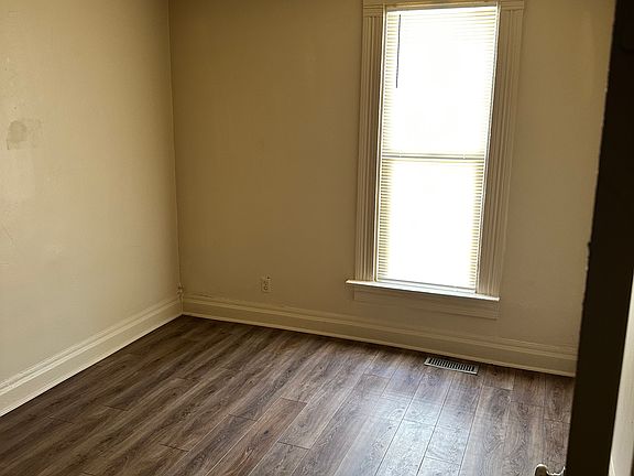 5th image of 2329 S 9th St
