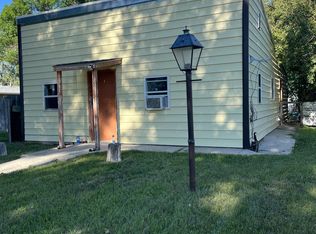 1220 Pennsylvania St, Chinook, MT 59523