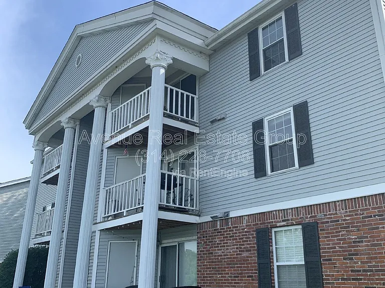 1231 Creve Coeur Crossing Ln #I — Photo 21