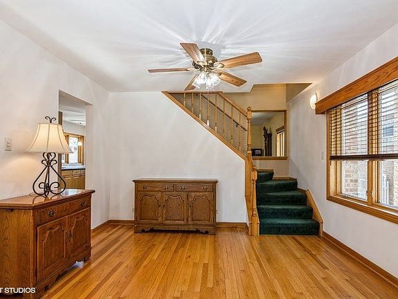 3rd image of 10409 S Central Park Ave