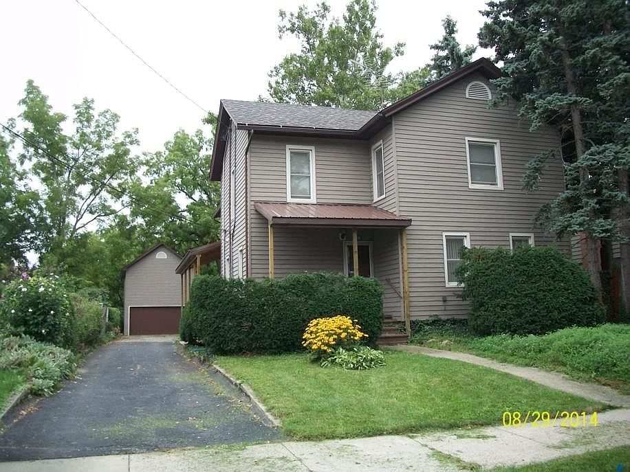 1st image of 717 W Shiawassee St #4D