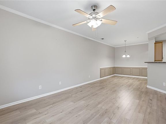 4th image of 535 Ridge View Xing