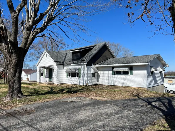 1716 Pottery Rd, Washington, MO 63090