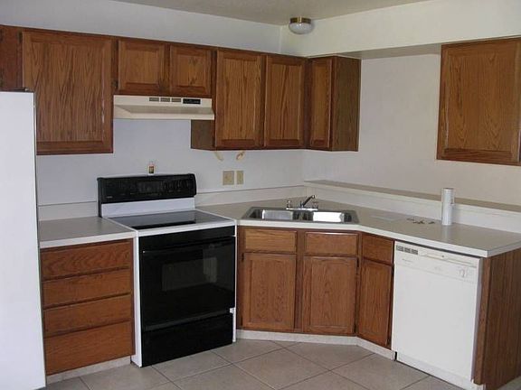 5th image of 116 Reserve 100 Cir