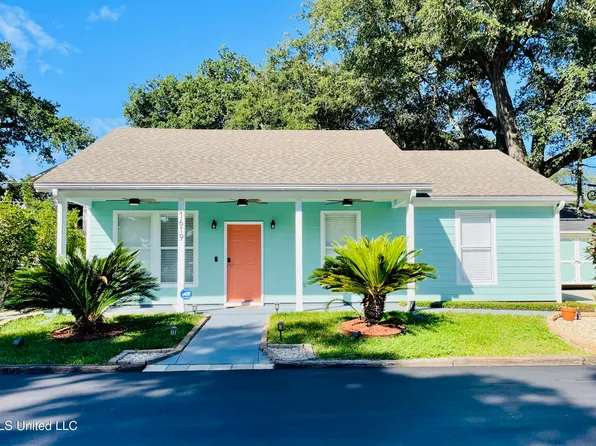 1619 Nichols Ct, Gulfport, MS 39501