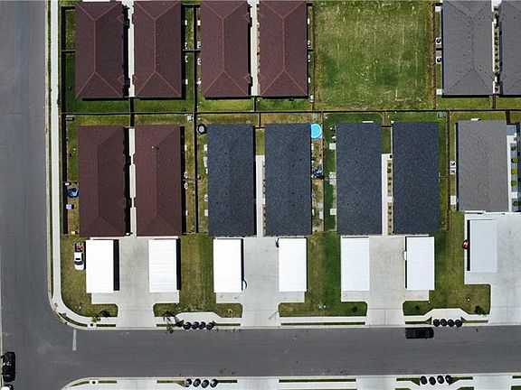 3rd image of 905 W La Pointe Ave #1