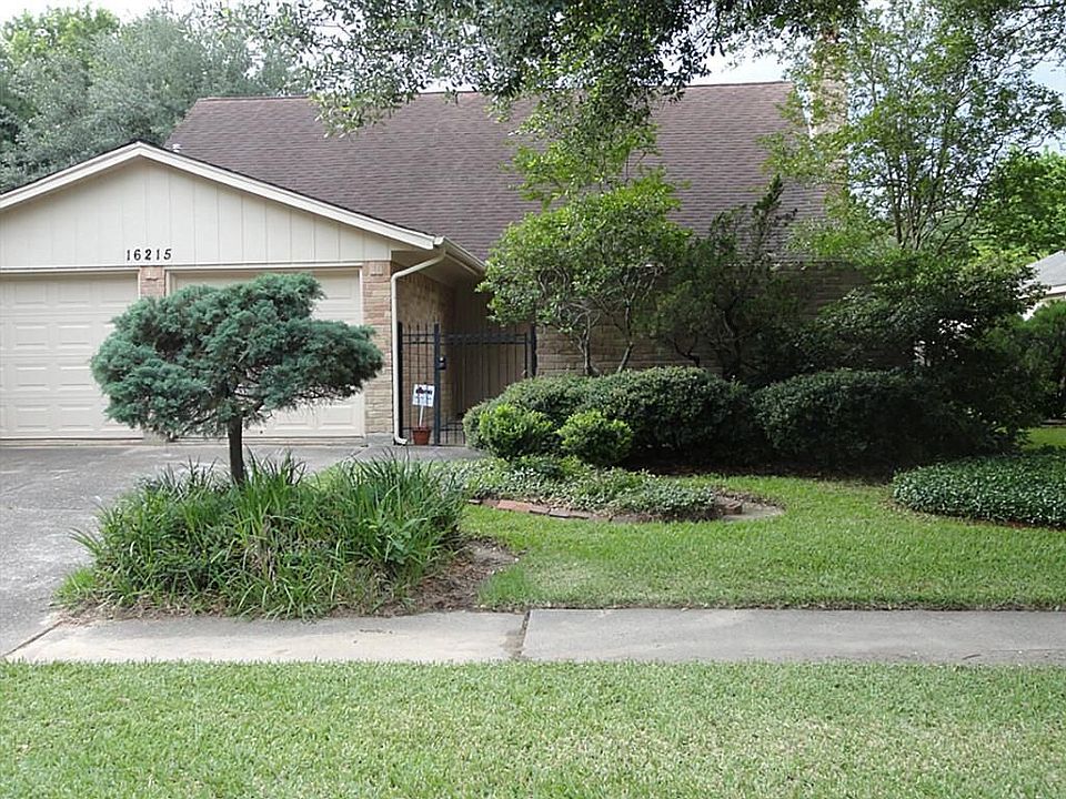 1st image of 16215 Havenhurst Dr