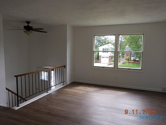 2nd image of 112 Chesapeake Ln