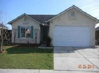 146 Yellowstone St, Tulare, CA