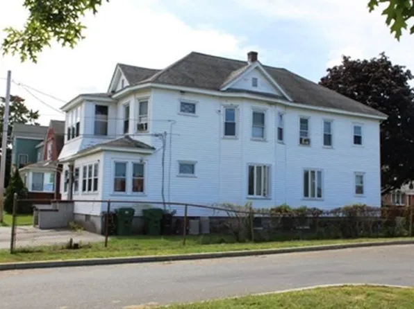 106 Academy St, Chicopee, MA 01013