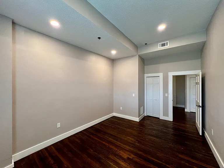 27 Hillside Pl #4 — Photo 16