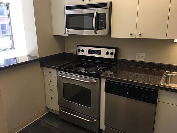 4th image of 440 N Wabash Ave APT 605