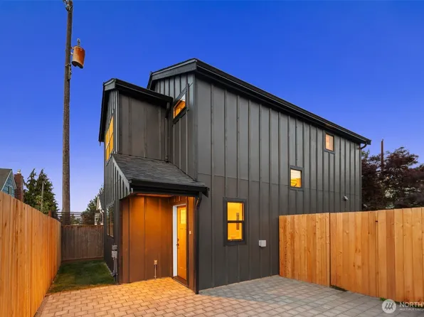 3720 36th Avenue SW #B, Seattle, WA 98126