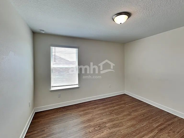 4832 Reisswood Loop — Photo 17