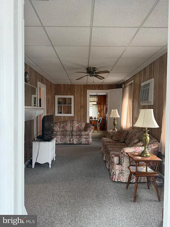 2 bed, 762 sqft, $5,600 — Photo 2