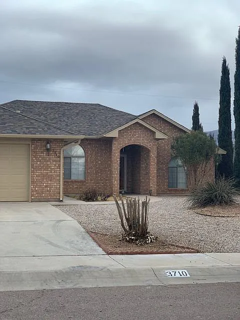 3 bed, $1,750 — Photo 1