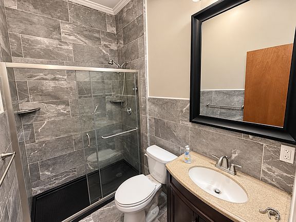5th image of 53-55 Bank St #203