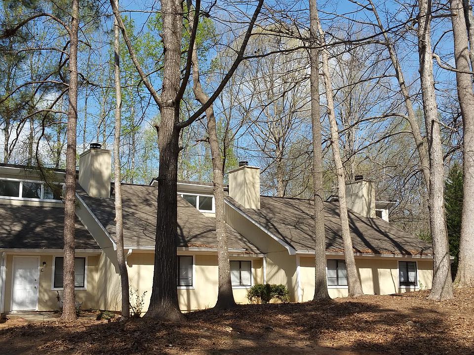 1st image of 966 Amberly Dr
