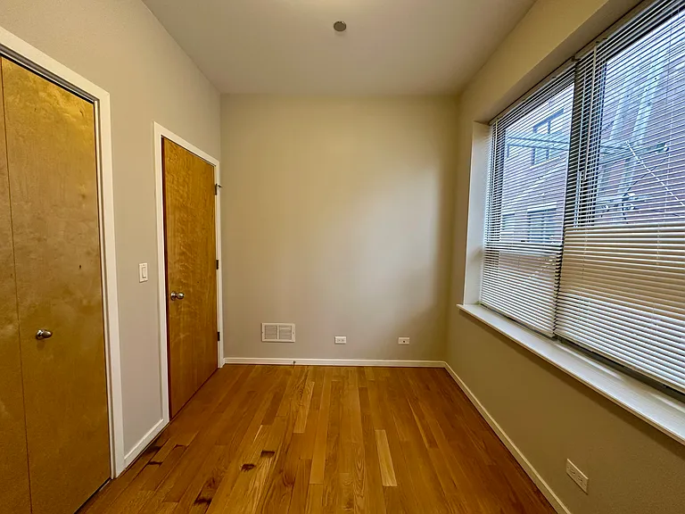 2157 N Damen Ave #201 — Photo 28