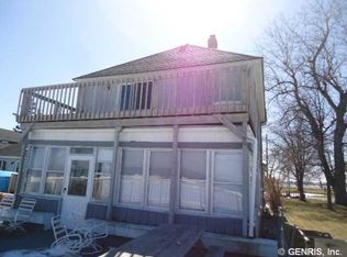 2274 Edgemere Dr, Rochester, NY 14612