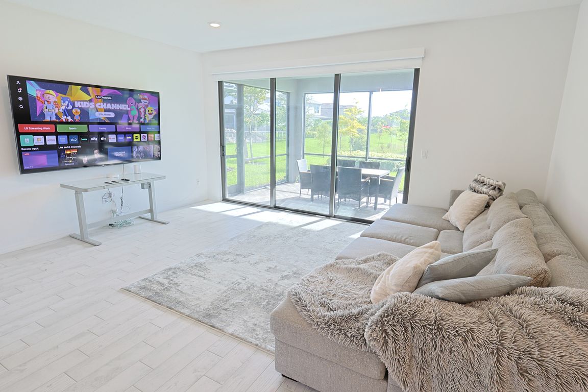 next background image