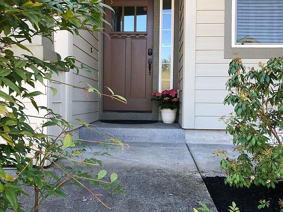 3rd image of 13029 NE 104th St