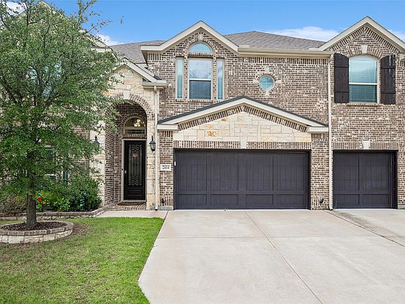 2nd image of 2414 Tawakoni Dr