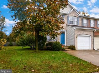 1 Saw Mill Ct, Newark, DE 19711