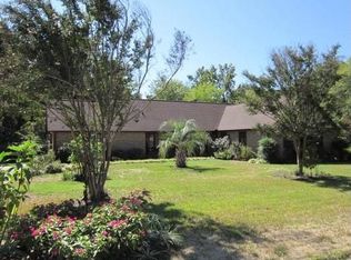 102 Burnham Ct, Greenwood, SC 29649