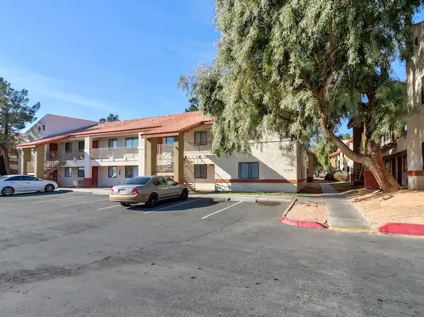 Maverick Apartments, 221 S Bruce St #90fe1614e, Las Vegas, NV 89101