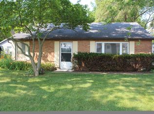 325 S Old Rand Rd, Lake Zurich, IL 60047