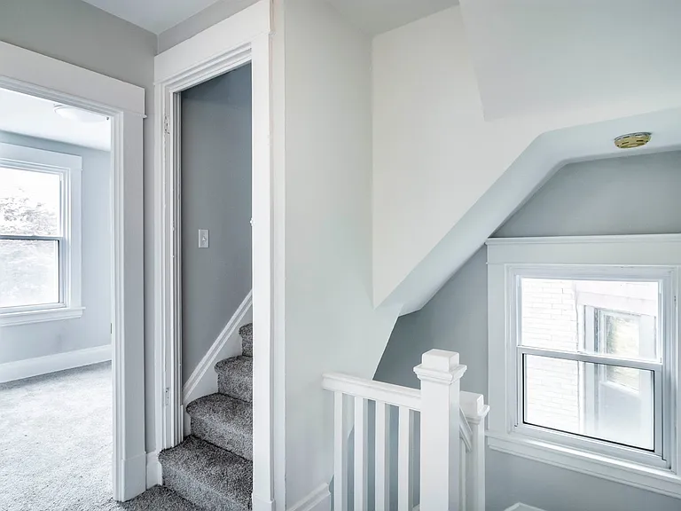 1618 Dagmar Ave — Photo 17