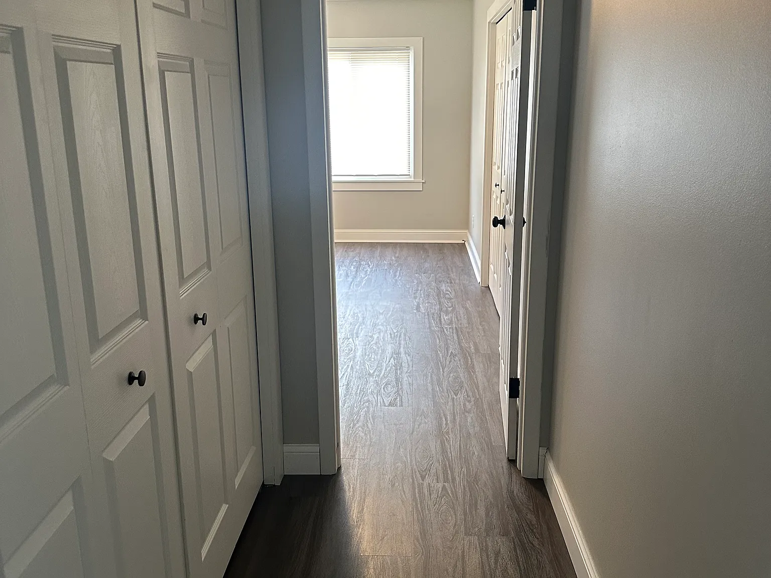 3 bed, 1200 sqft, $1,550 — Photo 3
