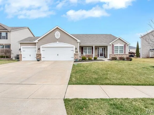 178 Oakhurst Dr, O'Fallon, MO 63368