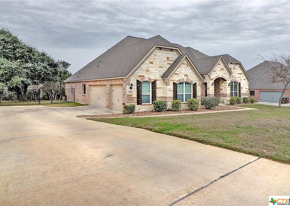1st image of 564 Sittre Dr
