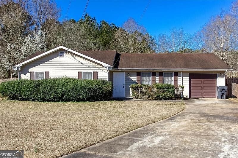 1st image of 105 Valley Ct