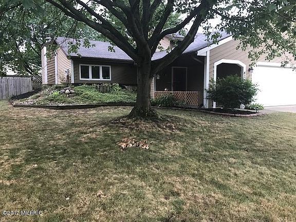 2nd image of 870 59th St SE