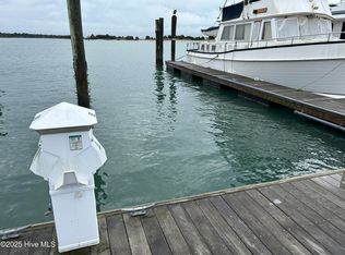 100 Olde Towne Yacht Clb Drive #B09, Beaufort, NC 28516